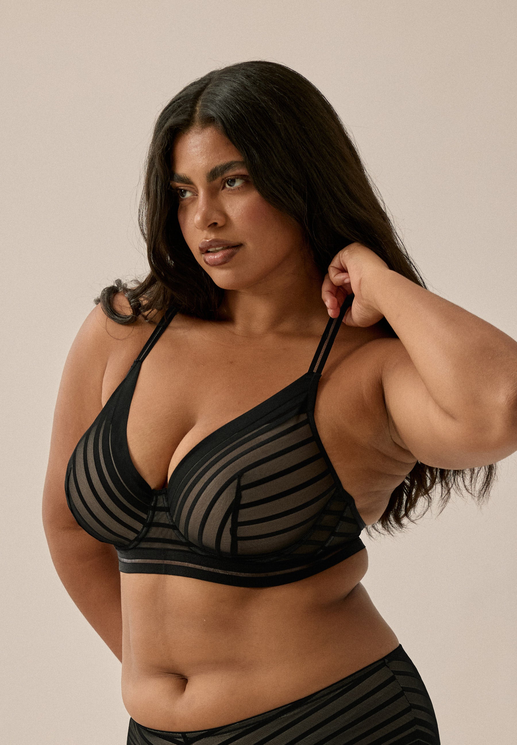 Elegant Mesh Underwired Bra with Cups – Black-Nude